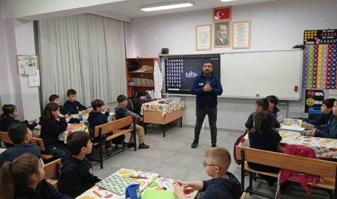 Kütahya’nın Gediz ilçesinde, Destek AFAD Gönüllülerinin organizasyonuyla Gediz Kurtuluş İlkokulu