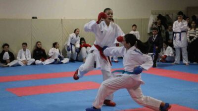Eskişehir’de düzenlenen ’Gençler Karate Takım İl Birinciliği Müsabakaları’ başarıyla tamamlandı.