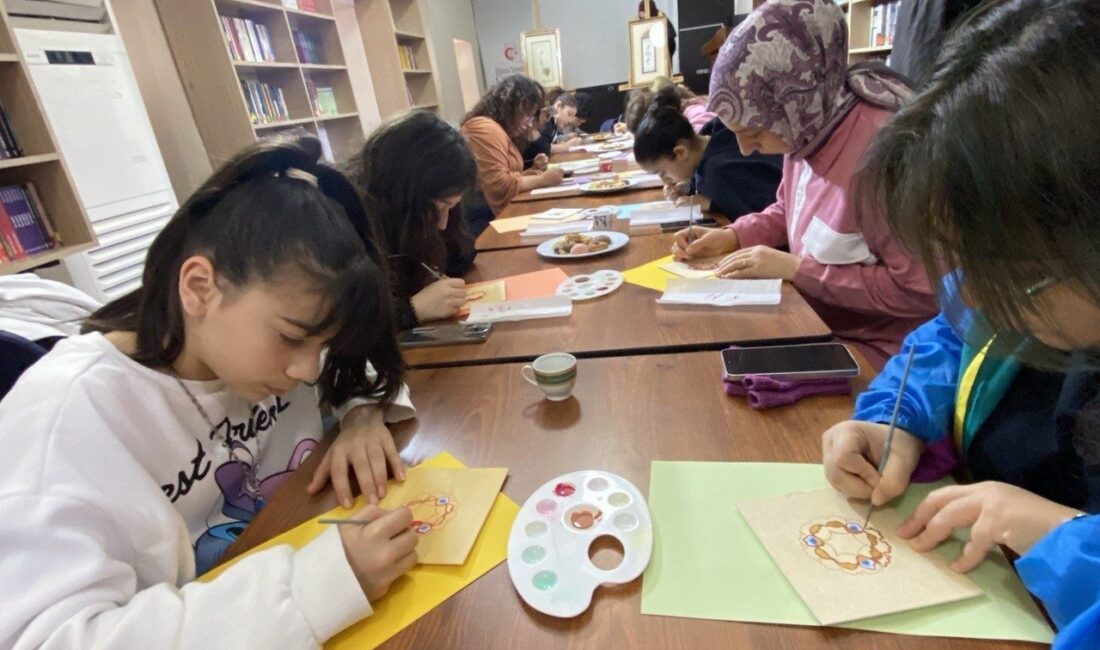 Aydın Gençlik Merkezi’ne bağlı gençler, Cihanoğlu Külliyesi’nin tarihi atmosferinde düzenlenen