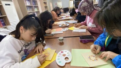 Aydın Gençlik Merkezi’ne bağlı gençler, Cihanoğlu Külliyesi’nin tarihi atmosferinde düzenlenen