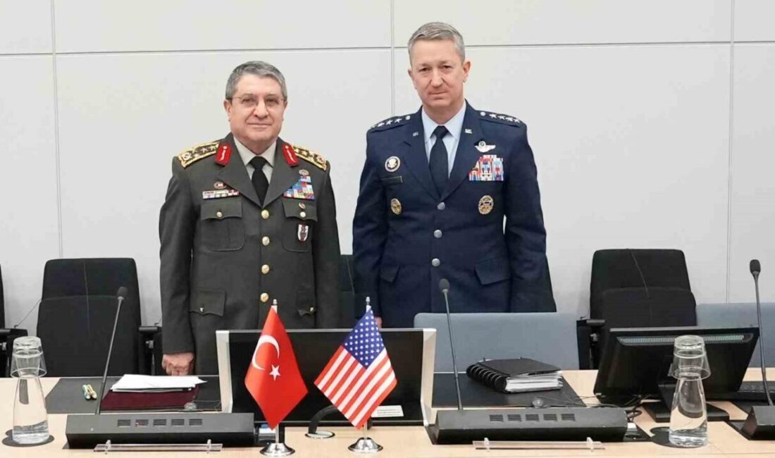 Genelkurmay Başkanı Orgeneral Selçuk Bayraktaroğlu, Belçika’nın başkenti Brüksel’de NATO Askeri