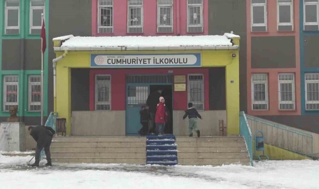 Batman’ın Gercüş ilçesinde etkili olan dondurucu soğuklar nedeniyle eğitim-öğretime 1