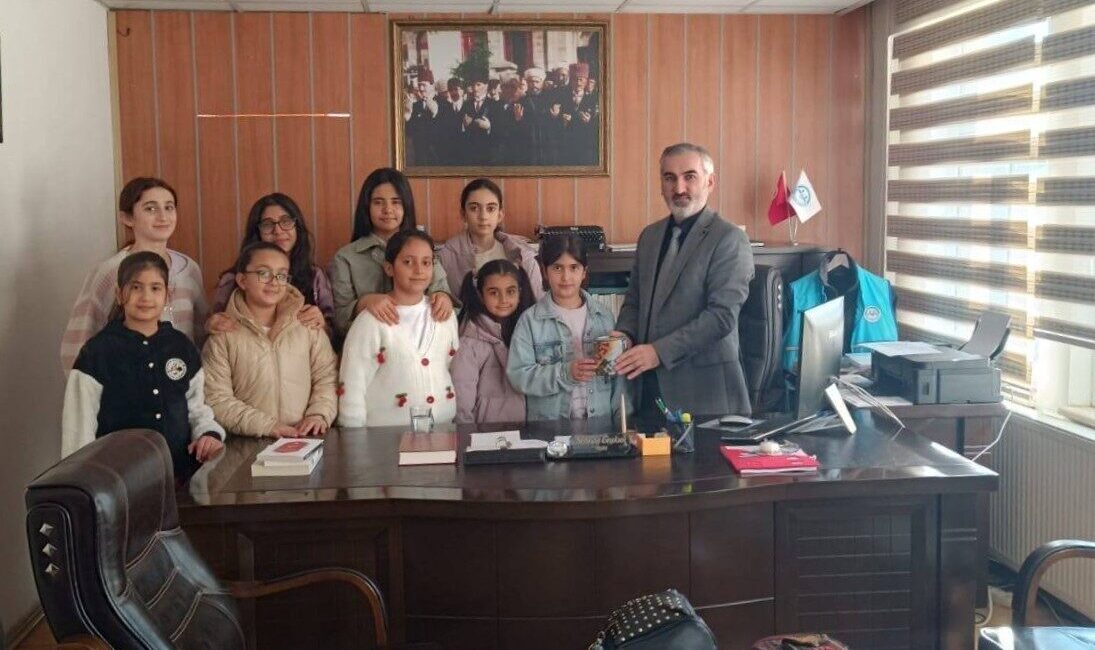 Aydın’ın Germencik ilçesinde 11-14 yaş grubu öğrenciler, Gazze’deki mazlumlara ulaştırılmak