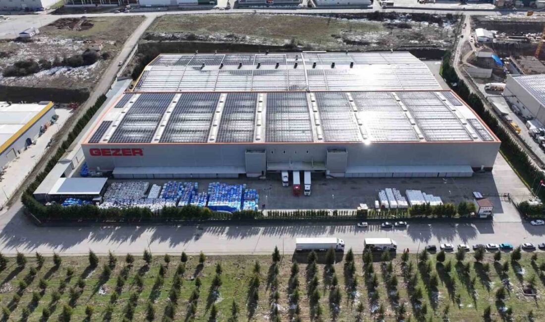 Gezer Ayakkabı, üretim süreçlerini yenilenebilir enerjiyle desteklemek amacıyla fabrika çatılarına