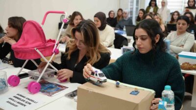 Gaziantep İslam Bilim ve Teknoloji Üniversitesi (GİBTÜ) Ebelik Bölümü öğrencileri,