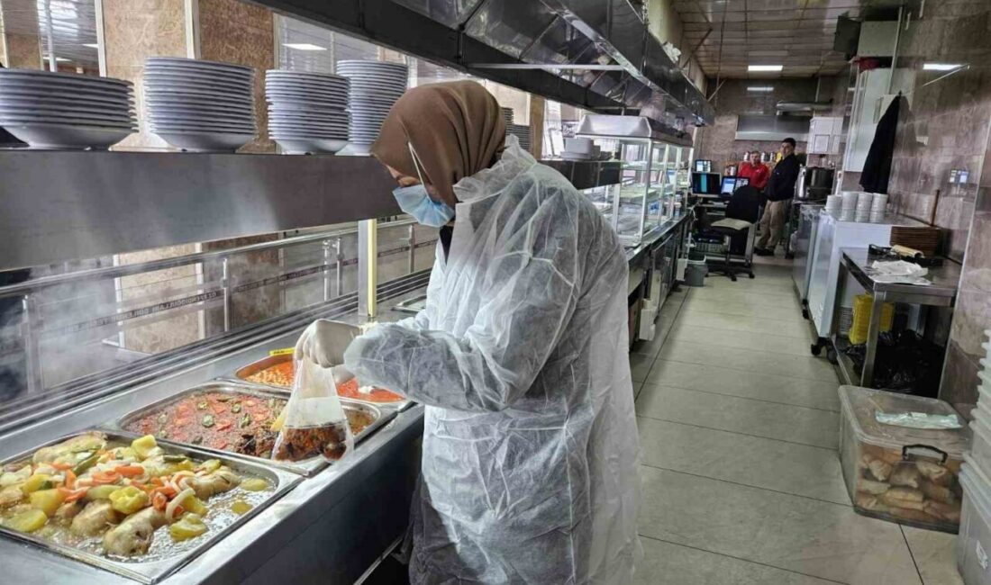 Erzurum’da gıda satışı yapan işletmelere yönelik denetimler tüm hızıyla sürdürülüyor.