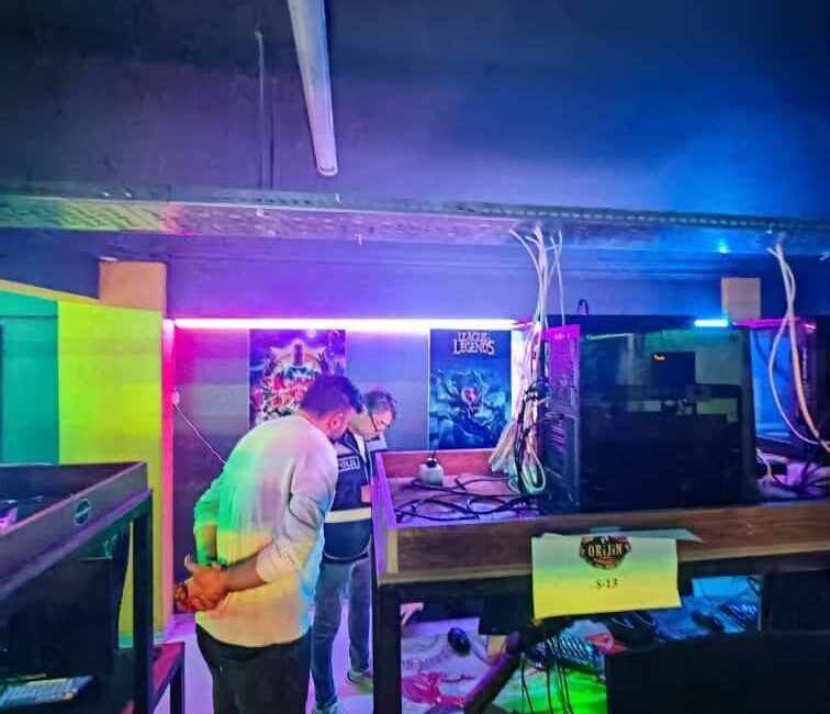 Giresun Emniyet Müdürlüğü ekipleri, il genelinde kamu düzeninin sağlanması ve