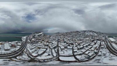 Giresun’da etkili olan kar yağışının ardından şehir beyaz örtüyle kaplanırken,