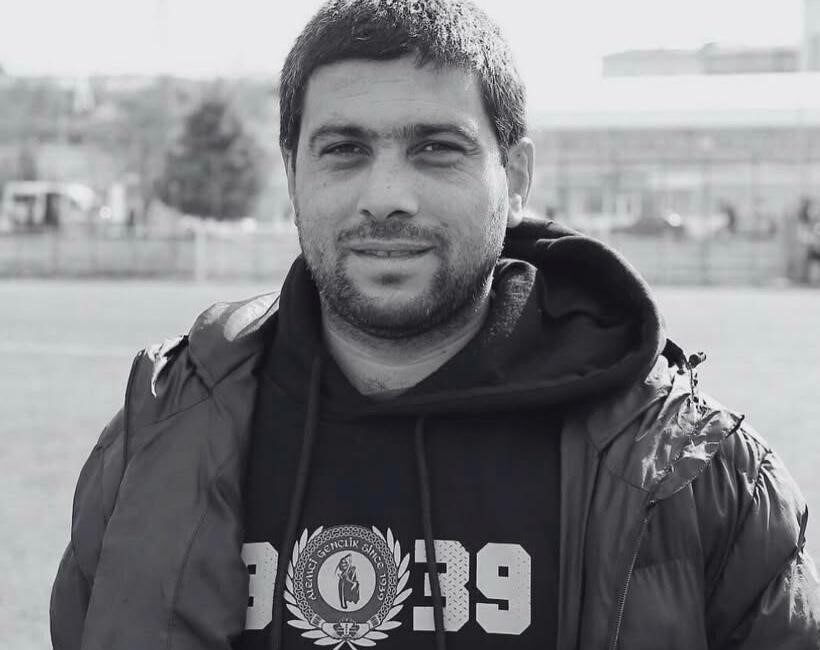 Balıkesir’in Gömeç ilçesinde; işletme sahibinden alkol isteyen saldırgan, bu isteğine