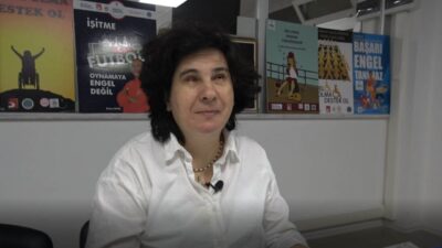 Bilecik’te yaşayan doğuştan görme engelli 3 çocuk annesi Çiler Kocaman,