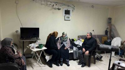 Hatay’da baba yadigarı evinde yalnız başına zor şartlarda yaşamaya çalışan