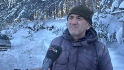 Bolu’da fabrika işçisi Salih Dinçtürk, mesai bitiminde Kartalkaya Kayak Merkezi
