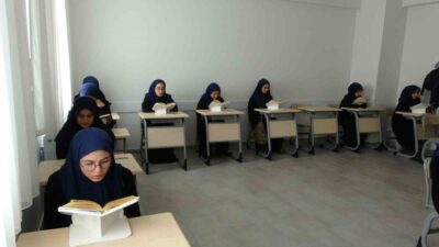 Isparta’da bir vakıf bünyesinde eğitim veren Kız Kur’an Kursu’nda hafızlık