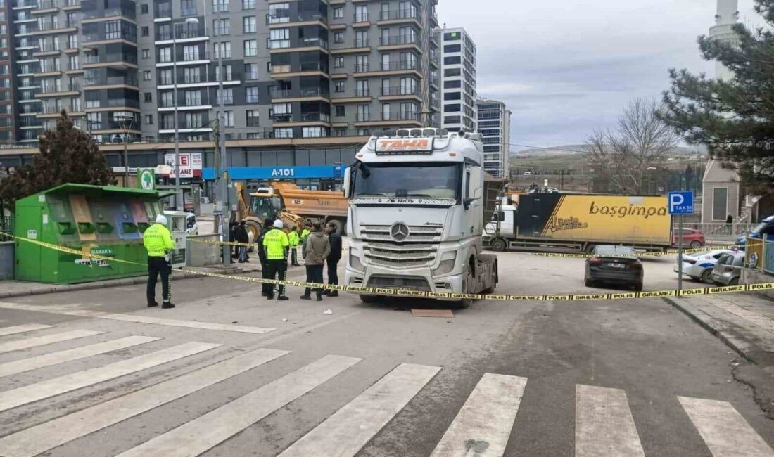 Ankara’da yere düşen cüzdanını almaya çalıştığı sırada hafriyat kamyonunun altında