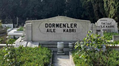 Türk tiyatrosunun duayen ismi Haldun Dormen’in cenazesi, Teşvikiye Camii’nde kılınan