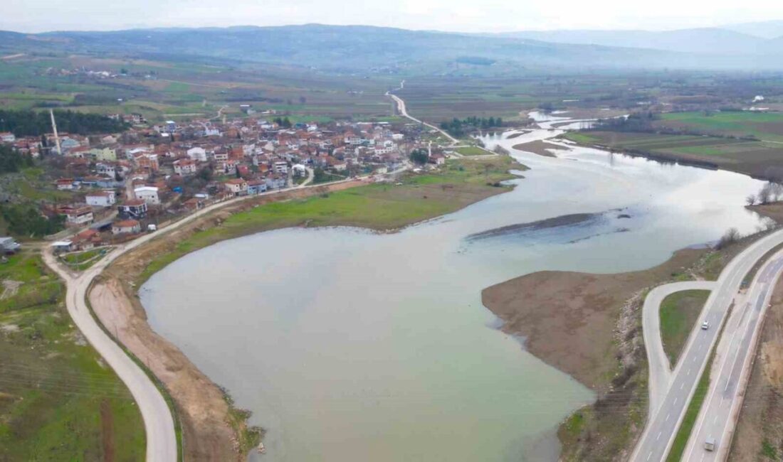 İnegöl Belediyesi tarafından Hamzabey Mahallesi’nde hayata geçirilen Kıyı Yenileme Projesi,