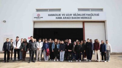 Hatay Büyükşehir Belediyesi (HBB), üniversite adayı gençlerin meslek seçimlerinde daha