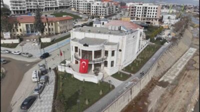 Hatay’da asrın felaketinde yerle bir olan tarihi meclis binası, Hatay