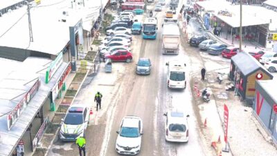 Hatay Trafik Denetleme Şube Müdürlüğü ekipleri, İstiklal Caddesi’nde trafik düzeninin