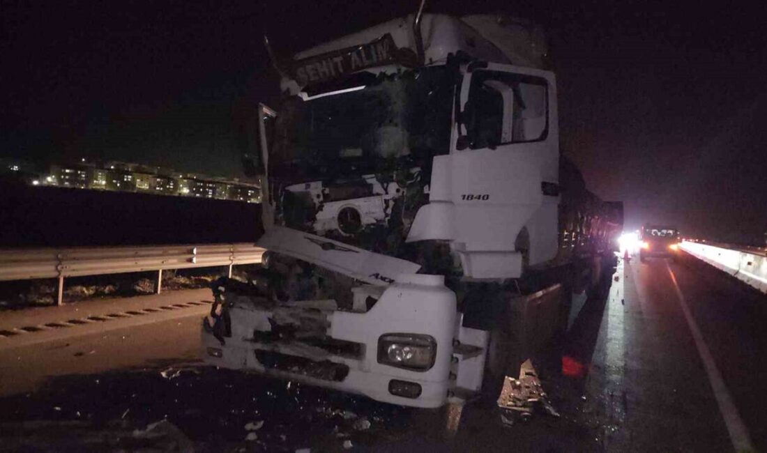 Hatay’da 2 tır ve traktörün karıştığı zincirleme trafik kazasında 1