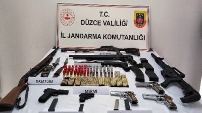 DÜZCE (İHA) – Düzce İl Jandarma Komutanlığı ekipleri havaya ateş