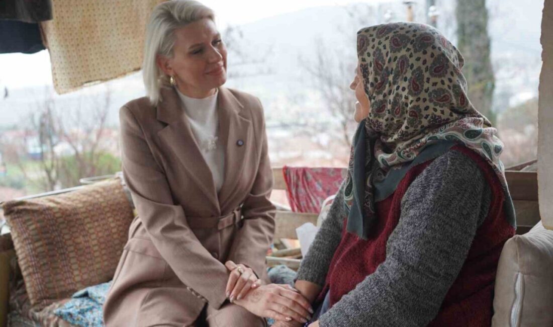Bilecik Belediye Başkanı Melek Mızrak Subaşı, ziyaret ettiği vatandaşlara aşevinde