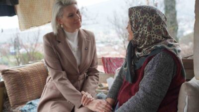 Bilecik Belediye Başkanı Melek Mızrak Subaşı, ziyaret ettiği vatandaşlara aşevinde