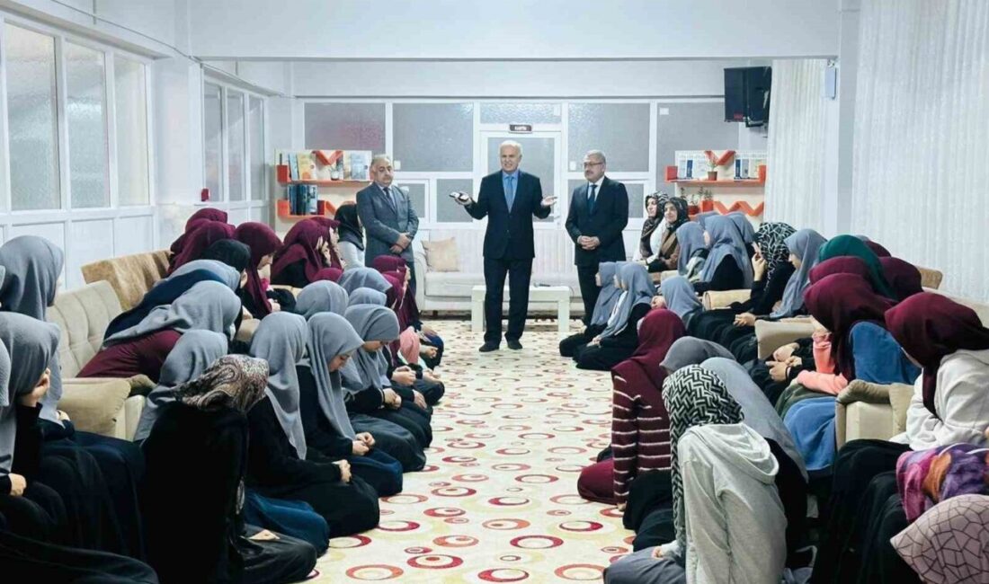 Diyanet İşleri Başkan Yardımcımız Dr. Hüseyin Hazırlar, Yenişehir Yatılı Kız