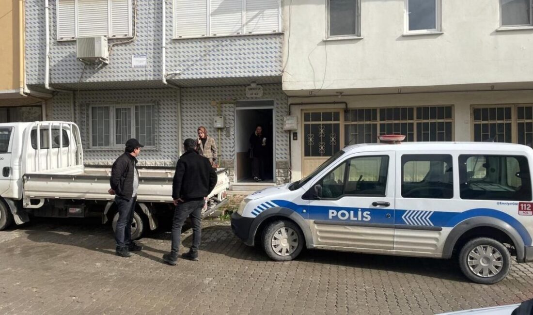 Sakarya’nın Pamukova ilçesinde yaklaşık 8 ay önce kaybettiği eşinin mezarını