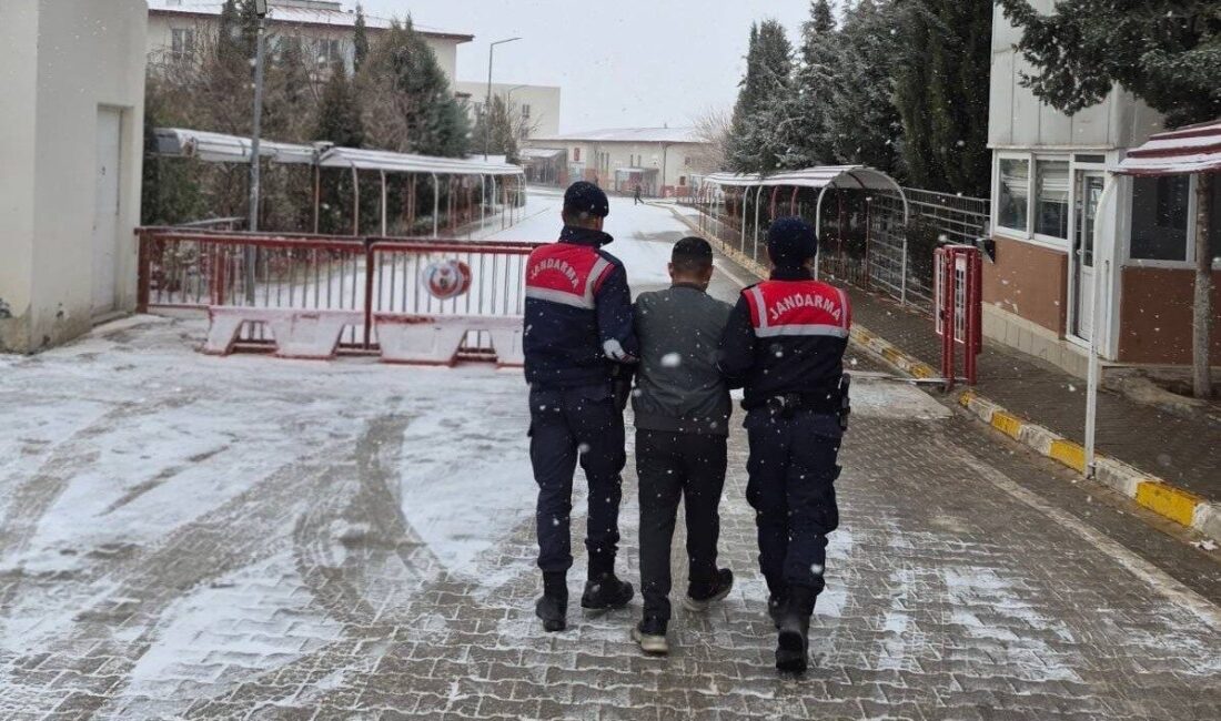 Gaziantep’te hırsızlık suçundan 15 yıl kesinleşmiş hapis cezası ile aranan