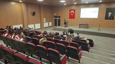 Kütahya’nın Hisarcık ilçesinde sigara bıraktırma ve uyuşturucuyla mücadele konularında farkındalık