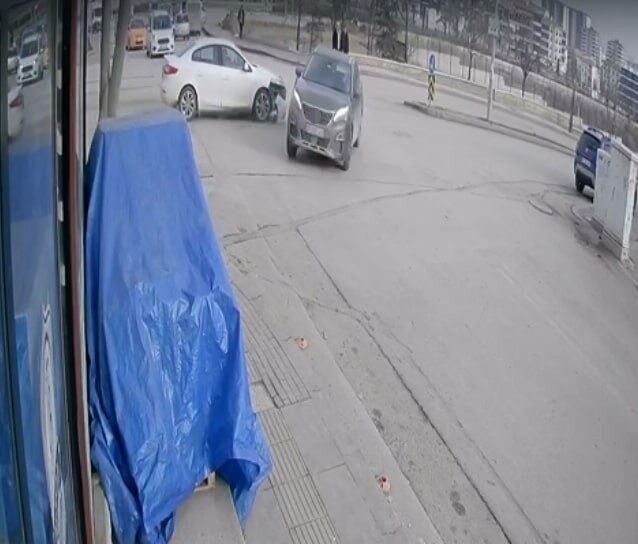 Ankara’nın Sincan ilçesinde yaşanan trafik kazasına yansıdı. Olay, bugün Ankara’nın