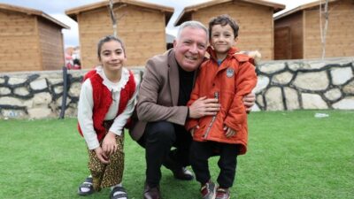 Honaz Belediyesi tarafından yarıyıl tatiline özel düzenlenen Çocuk Şenliği, Atatürk