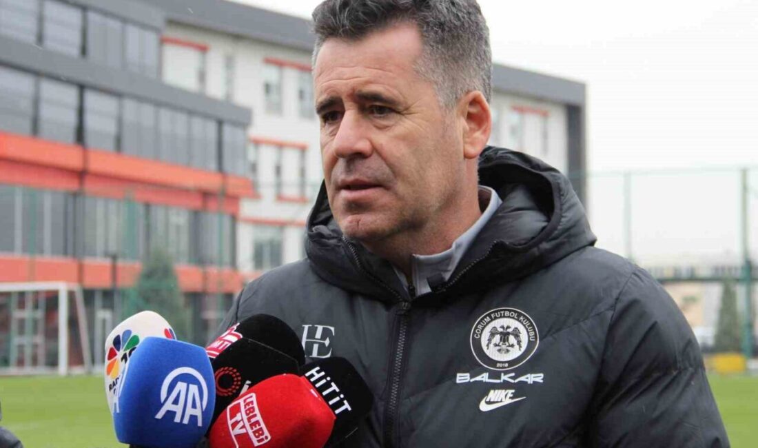 Çorum FK Teknik Direktörü Hüseyin Eroğlu, deplasmanda, iç sahada fark