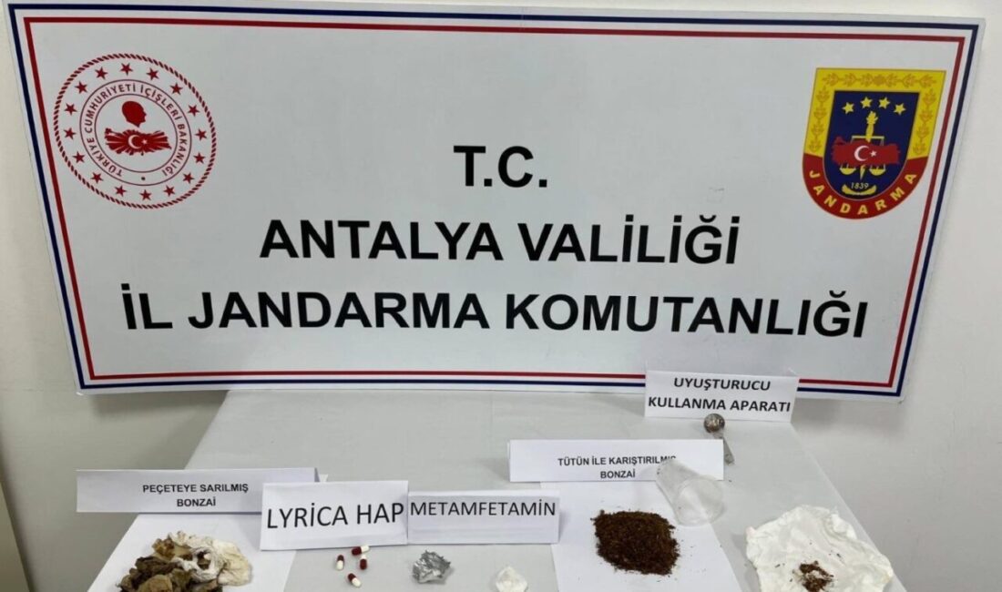 Antalya’nın İbradı ilçesinde jandarma ekiplerince düzenlenen operasyonda uyuşturucu madde ele