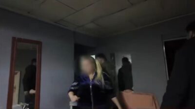 Iğdır’da düzenlenen fuhuş operasyonunda 2 kişi tutuklanarak cezaevine gönderildi. Edinilen