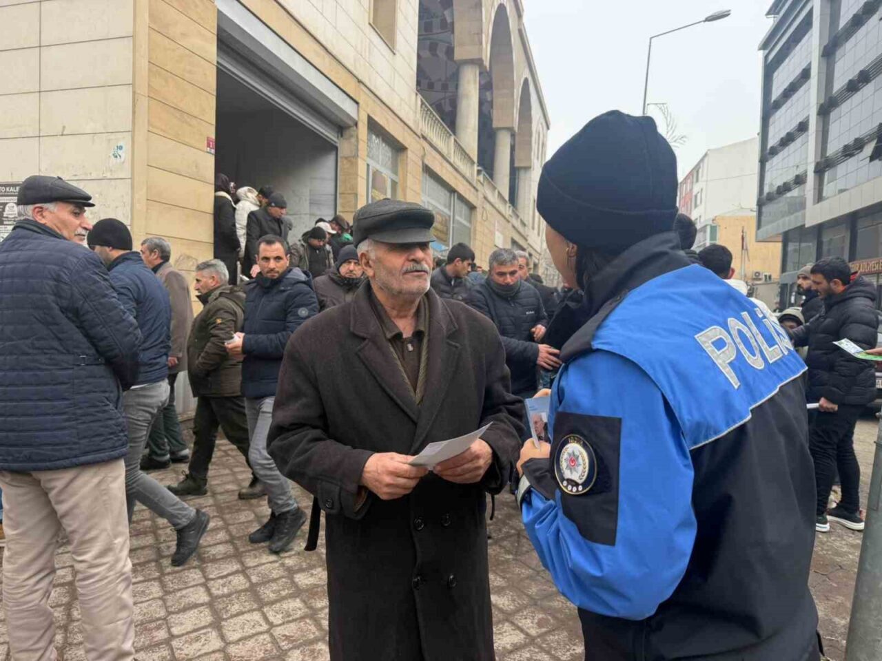Iğdır Emniyet Müdürlüğü’ne bağlı Toplum Destekli Polislik Büro Amirliği ekipleri,