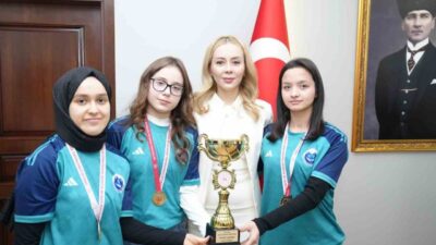 Zonguldak’ta floor curling il müsabakalarında başarıya imza atan sporcular, Gökçebey