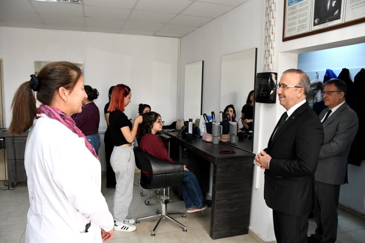 Eskişehir İl Milli Eğitim Müdürü Sinan Aydın, Tepebaşı Halk Eğitimi