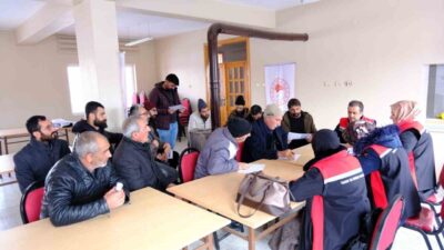 Erzincan Valiliği İl Tarım ve Orman Müdürlüğü ekipleri, “Köylerimizde Çiftçilerimizle