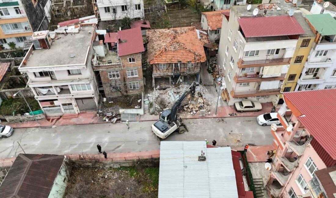 Mahallelerde güvenlik ve çevre riski oluşturan, estetik görünümü bozan metruk