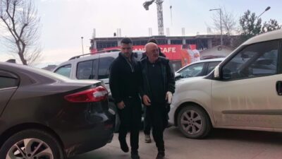 Bursa’nın İnegöl ilçesinde meydana gelen kavgada kayın biraderini bacağından tabancayla