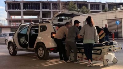 Bursa’nın İnegöl ilçesinde tamir yaptığı apartmanın çatısındaki kiremitlerin kırılması sonucu