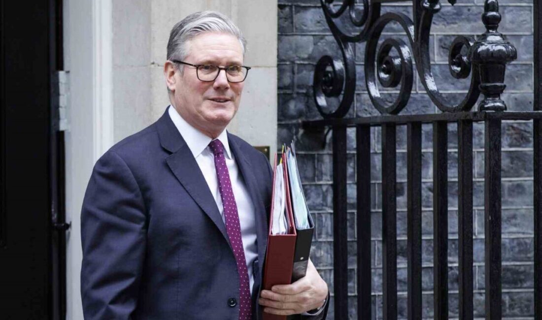 İngiltere Başbakanı Keir Starmer, “İngiltere, uzun zamandır Venezuela’da bir iktidar