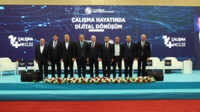 İşçi ve memur konfederasyonlarının genel başkan ve yöneticileri, dijital dönüşümün