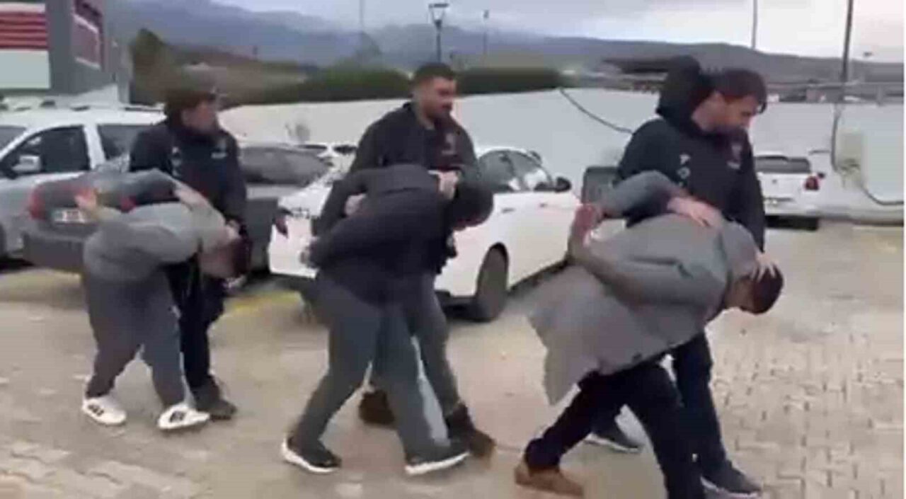 Hatay’ın İskenderun ilçesinde aranan şahısların yakalanmasına yönelik yapılan çalışmada gözaltına