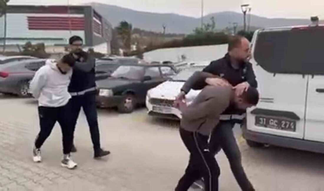 Hatay’ın İskenderun ilçesinde hapis cezası ile aranan 2 şahıs mahkemece