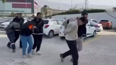 Hatay’ın İskenderun ilçesinde aranan şahısların yakalanmasına yönelik yapılan çalışmada işledikler