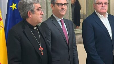 İspanya’da Katolik Kilisesi ve İspanyol hükümeti arasında, rahipler tarafından işlenen