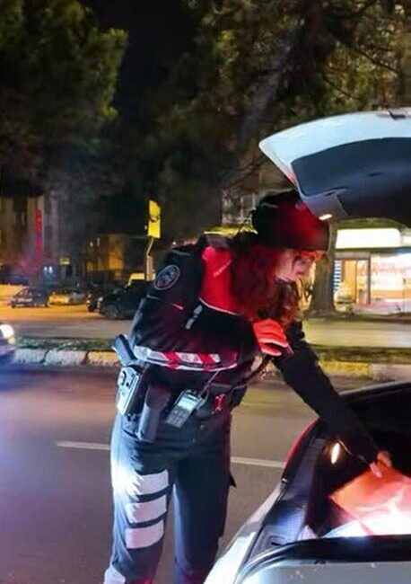 Isparta’da polis ekiplerince il genelinde gerçekleştirilen denetimlerde 30 bini aşkın